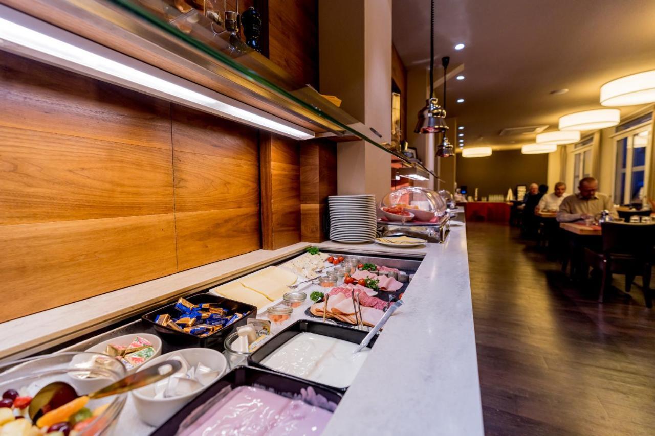 Hotel Bacchus Bensheim Bagian luar foto